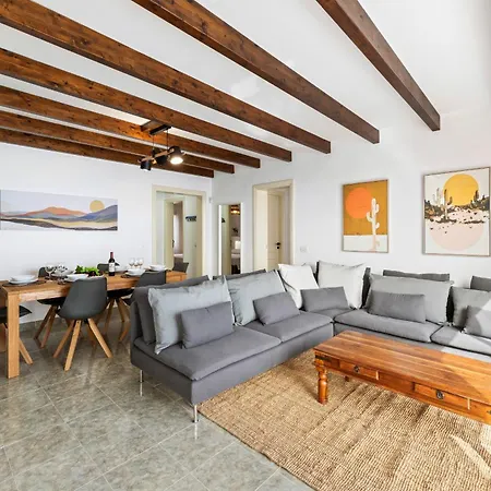 3 Vipvipvillas Tías