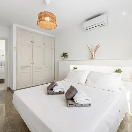 3 Vipvipvillas * Tías